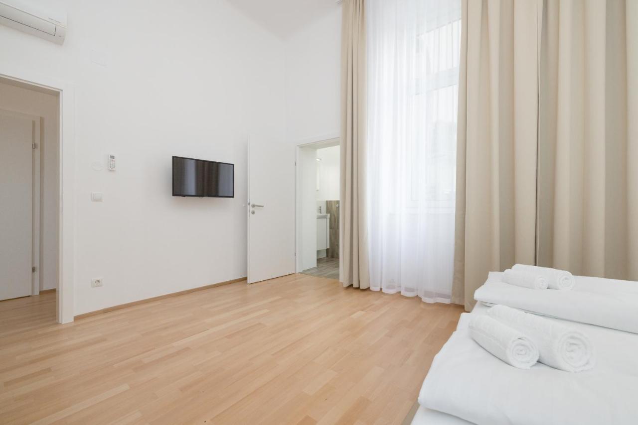 Apartment Yourapartment Center